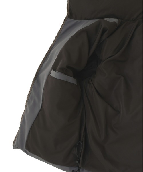 BEAVER（ビーバー）の「B omnivore / ビーオムニボー　3LAYER STAND BLOUSON 3レイヤースタンドブルゾン（ダウンジャケット/コート・メンズ・ブラック/チャコールグレー/カーキ・L/M）」の16枚目の写真