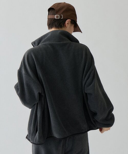 COLONY 2139(コロニートゥーワンスリーナイン)の「MOTION/セットアップ/秋服 フリースジップジャケット(その他アウター・レディース・グレー/ベージュ/ネイビー・FREE)」の16枚目の写真