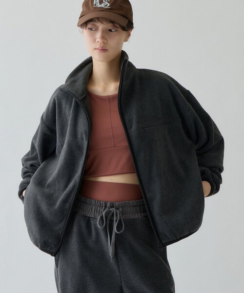 COLONY 2139(コロニートゥーワンスリーナイン)の「MOTION/セットアップ/秋服 フリースジップジャケット(その他アウター・レディース・グレー/ベージュ/ネイビー・FREE)」の18枚目の写真