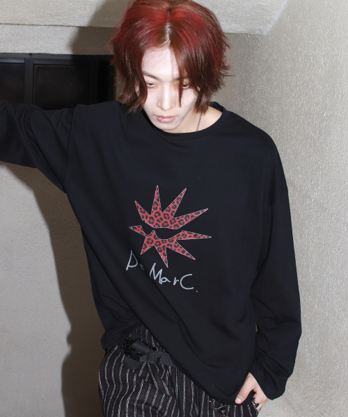 DEMARC(ドゥマーク)の「M Bomb-star グラフィック長袖Tシャツ - ブラック(Tシャツ/カットソー・メンズ・その他・MEDIUM/LARGE)」の2枚目の写真
