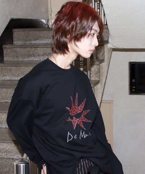 DEMARC(ドゥマーク)の「M Bomb-star グラフィック長袖Tシャツ - ブラック(Tシャツ/カットソー・メンズ・その他・MEDIUM/LARGE)」の5枚目の写真