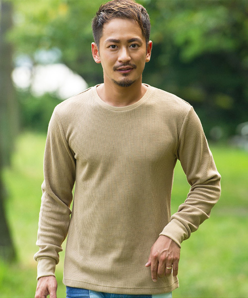 CavariA（キャバリア）の「『CavariA/キャバリア』サーマルニット無地長袖ニットTシャツ【3ネックタイプから選べる】（ニット/セーター・メンズ・ネイビー/ブラック/カーキ/ライトピンク/グレー/ホワイト/ベージュ/ベージュ系その他2/ベージュ系その他3/グリーン系その他/グリーン系その他2/グリーン系その他3/ブルー系その他/ピンク系その他/ブルー系その他3/ピンク系その他2/ピンク系その他3/ホワイト系その他/ホワイト系その他2/ホワイト系その他3/ブラック系その他/ブラック系その他2/ブラック系その他3/グレー系その他/グレー系その他2/グレー系その他3/ベージュ系その他/ブルー系その他2・L/LL/M/XL）」の13枚目の写真