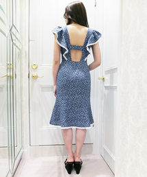 Verybrain（ベリーブレイン）の「レトロフラワーエプロンワンピース