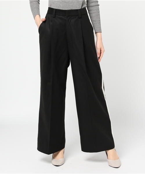 PUNYUS（プニュズ）の「サイドラインパンツ（その他パンツ・レディース・グレー/ブラック・3/4/2/1）」の2枚目の写真