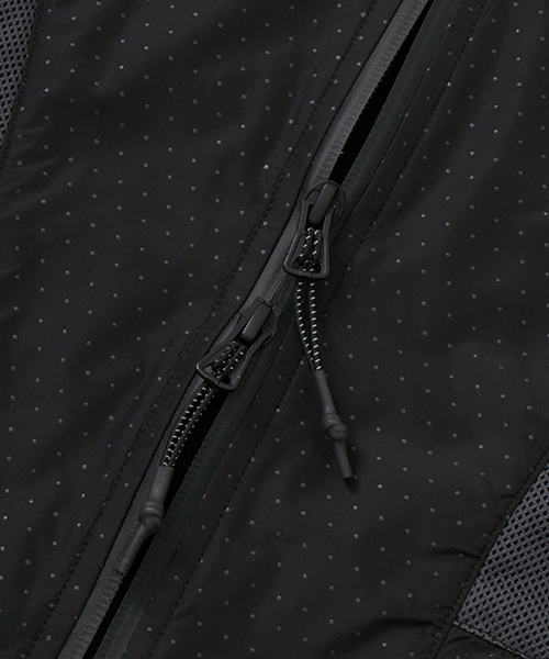 WORK NOT WORK URBAN RESEARCH（ワークノットワークアーバンリサーチ）の「WORK NOT WORK　ドットプリントスポーツテーラーベスト（ベスト・メンズ・ブラック/カーキ・LARGE/MEDIUM）」の8枚目の写真