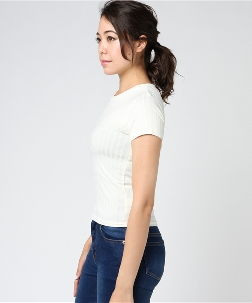 SLY(スライ)の「WIDE RIB CUT TOPS(Tシャツ/カットソー・レディース・ダークブラウン/ダークグリーン/ホワイト/ブラック・2/1)」の9枚目の写真