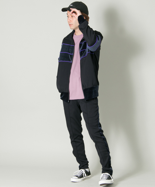 URBAN RESEARCH（アーバンリサーチ）の「COSEI　Velour Track Pants（その他パンツ・メンズ・ブラック/ネイビー・2/3）」の13枚目の写真
