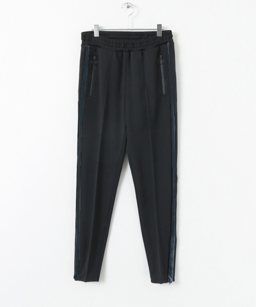 URBAN RESEARCH（アーバンリサーチ）の「COSEI　Velour Track Pants（その他パンツ・メンズ・ブラック/ネイビー・2/3）」の17枚目の写真