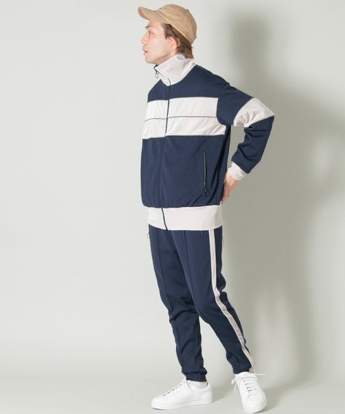 URBAN RESEARCH（アーバンリサーチ）の「COSEI　Velour Track Pants（その他パンツ・メンズ・ブラック/ネイビー・2/3）」の19枚目の写真