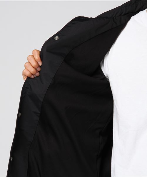 O'NEILL（オニール）の「【O'NEILL】メンズスノーウェア　コーチジャケット（ナイロンジャケット・メンズ・ブラック/ネイビー/カーキ・SMALL/MEDIUM/LARGE）」の4枚目の写真