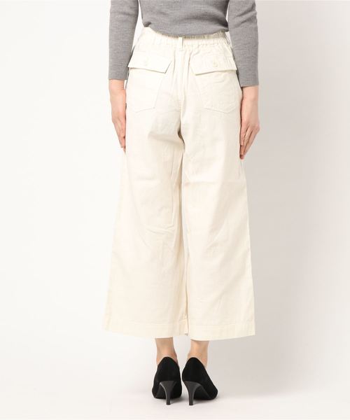 AVIREX（アヴィレックス）の「【InRed5月号木村文乃さん着用】AVIREX/ アヴィレックス/ BACK SATIN WIDE BAKER PANTS/ バックサテン ワイド ベイカーパンツ（その他パンツ・レディース・アイボリー/オリーブ・MEDIUM/SMALL）」の11枚目の写真