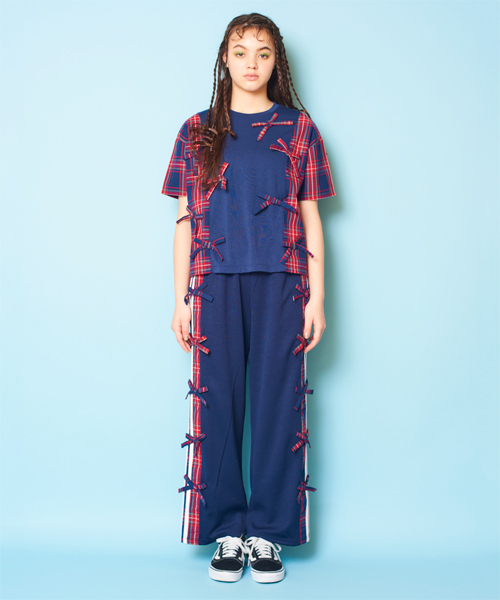 Candy Stripper(キャンディストリッパー)の「CHECK RIBBON TRIMMED トップス(Tシャツ/カットソー・レディース・オフホワイト/ブラック/ネイビー・2)」の6枚目の写真