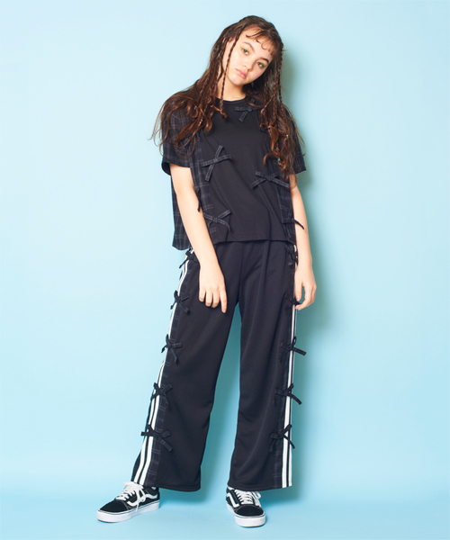 Candy Stripper(キャンディストリッパー)の「CHECK RIBBON TRIMMED トップス(Tシャツ/カットソー・レディース・オフホワイト/ブラック/ネイビー・2)」の7枚目の写真