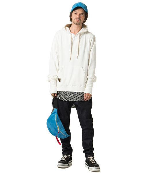 glamb（グラム）の「【glamb】Polyデニム/Poly denim（デニムパンツ・メンズ・ブラック/サックスブルー/ブルー・1/2/3）」の5枚目の写真