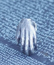 TIME（タイム）の「TIME タイム / Hand Pierce(SILVER) ハンドピアス / TIME-P-001SV（ピアス（片耳用））」