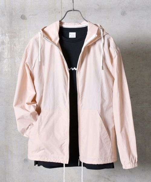 SHIPS JET BLUE（シップスジェットブルー）の「SHIPS JET BLUE: カラー ナイロンフードパーカー（マウンテンパーカー・メンズ・ライトブルー/イエロー/ピンク・X-SMALL/SMALL/MEDIUM/LARGE）」の3枚目の写真