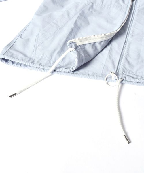 SHIPS JET BLUE（シップスジェットブルー）の「SHIPS JET BLUE: カラー ナイロンフードパーカー（マウンテンパーカー・メンズ・ライトブルー/イエロー/ピンク・X-SMALL/SMALL/MEDIUM/LARGE）」の9枚目の写真