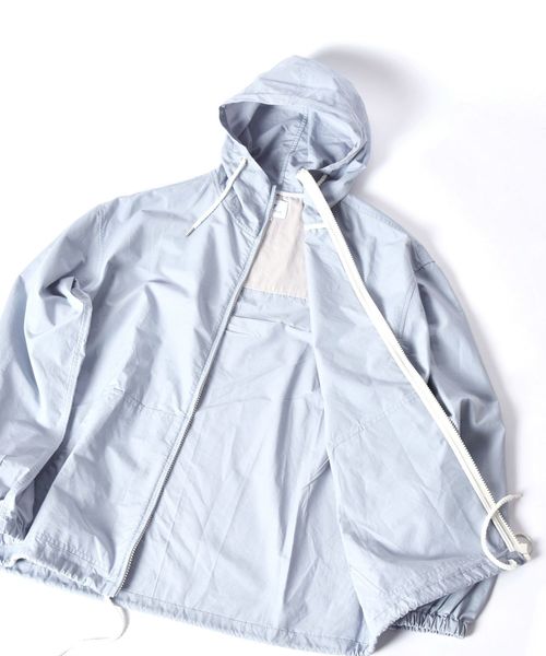 SHIPS JET BLUE（シップスジェットブルー）の「SHIPS JET BLUE: カラー ナイロンフードパーカー（マウンテンパーカー・メンズ・ライトブルー/イエロー/ピンク・X-SMALL/SMALL/MEDIUM/LARGE）」の7枚目の写真