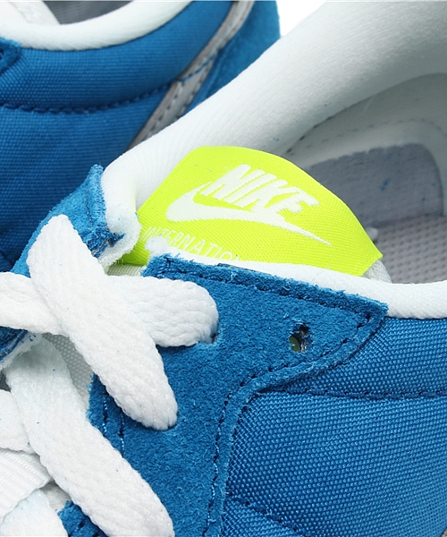 BEAMS BOY（ビームスボーイ）の「NIKE / インターナショナリスト（スニーカー・レディース・ブルー/ホワイト/ロイヤルブルー・24/25/24.5/25.5）」の9枚目の写真