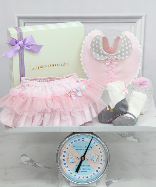 【タグ付き新品・未使用】panpantutu ベビーギフト ボックスセット panpantutu 出産祝い ファーストフレンドBOX（出産祝いセット
