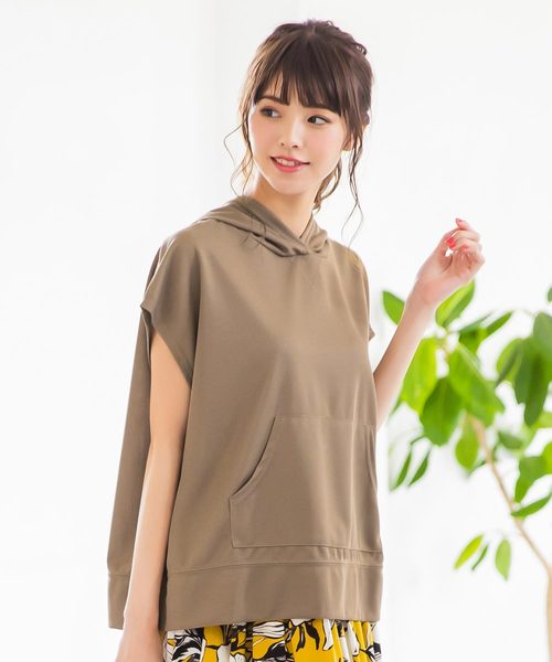 KOBE LETTUCE(コウベレタス)の「フード付きプルオーバー半袖パーカー(パーカー・レディース・オフホワイト/マスタード/モカ/ブラック・FREE)」の4枚目の写真