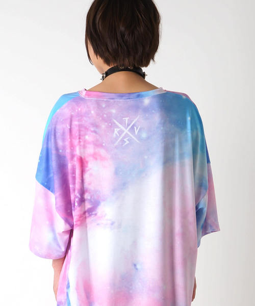 TRAVAS TOKYO（トラバス トウキョウ）の「Cosmic bear BIG Tee