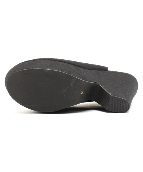 Chico（チコ）の「バックバンドキャンバスパンプス（サンダル・レディース・ブラック/レッド・MEDIUM/SMALL/LARGE）」の8枚目の写真