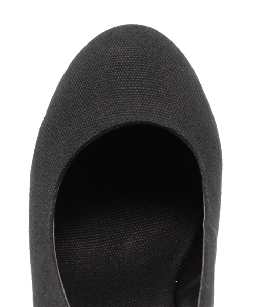 Chico（チコ）の「バックバンドキャンバスパンプス（サンダル・レディース・ブラック/レッド・MEDIUM/SMALL/LARGE）」の10枚目の写真