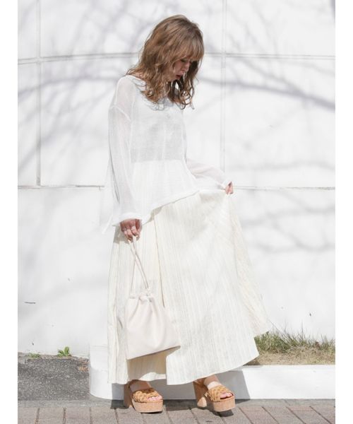 dazzlin（ダズリン）の「ティニーワッフルカットトップス（Tシャツ/カットソー・レディース・オフホワイト/ブルー/ベージュ・FREE）」の13枚目の写真