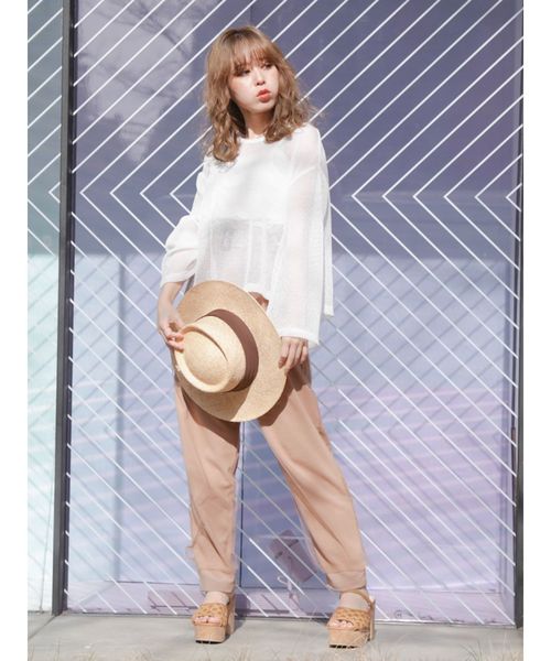 dazzlin（ダズリン）の「ティニーワッフルカットトップス（Tシャツ/カットソー・レディース・オフホワイト/ブルー/ベージュ・FREE）」の14枚目の写真