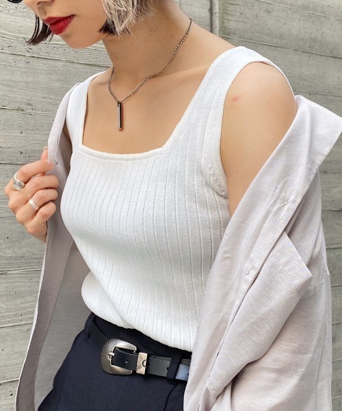 PAGEBOY（ページボーイ）の「ニットスクエアタンク（タンクトップ・レディース・ブラック/オフホワイト/グレイッシュベージュ/イエロー系その他/ブルー・FREE）」の10枚目の写真