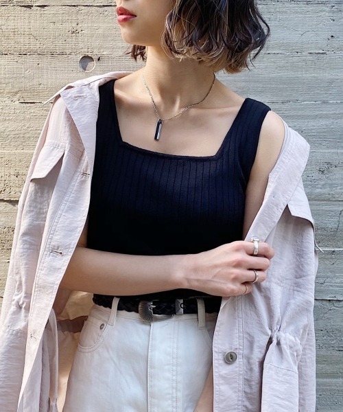 PAGEBOY（ページボーイ）の「ニットスクエアタンク（タンクトップ・レディース・ブラック/オフホワイト/グレイッシュベージュ/イエロー系その他/ブルー・FREE）」の16枚目の写真