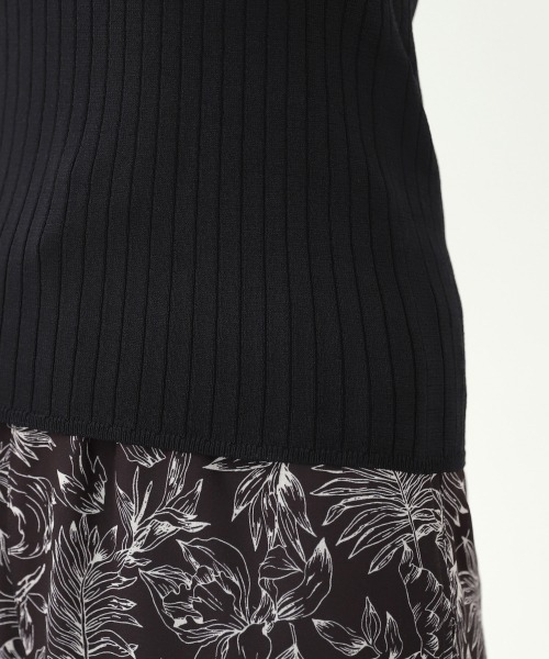 PAGEBOY（ページボーイ）の「ニットスクエアタンク（タンクトップ・レディース・ブラック/オフホワイト/グレイッシュベージュ/イエロー系その他/ブルー・FREE）」の22枚目の写真