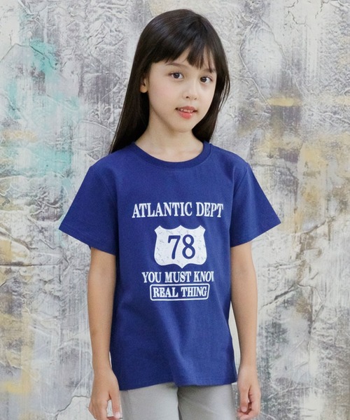 Bee des Bee(ビーデスビー)の「【コットン100%】半袖プリントTシャツ(Tシャツ/カットソー・キッズ・ライトグレー/ブラック/ベージュ/サックスブルー/ブラウン系その他/グレー/スモークピンク/チャコールグレー/ブラウン系その他2/ブルー系その他2/ネイビー/コバルトブルー/杢グレー/ピンク系その他/ブルー系その他/モカ/ホワイト/ブルー系その他3/ホワイト系その他/ブルー系その他4/ラベンダー/クリーム/ホワイト系その他2・110cm/100cm/120cm/130cm/140cm/150cm)」の14枚目の写真