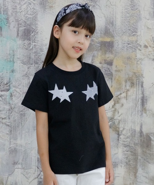 Bee des Bee(ビーデスビー)の「【コットン100%】半袖プリントTシャツ(Tシャツ/カットソー・キッズ・ライトグレー/ブラック/ベージュ/サックスブルー/ブラウン系その他/グレー/スモークピンク/チャコールグレー/ブラウン系その他2/ブルー系その他2/ネイビー/コバルトブルー/杢グレー/ピンク系その他/ブルー系その他/モカ/ホワイト/ブルー系その他3/ホワイト系その他/ブルー系その他4/ラベンダー/クリーム/ホワイト系その他2・110cm/100cm/120cm/130cm/140cm/150cm)」の5枚目の写真