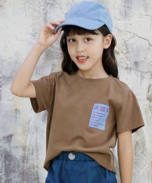 Bee des Bee(ビーデスビー)の「【コットン100%】半袖プリントTシャツ(Tシャツ/カットソー・キッズ・ライトグレー/ブラック/ベージュ/サックスブルー/ブラウン系その他/グレー/スモークピンク/チャコールグレー/ブラウン系その他2/ブルー系その他2/ネイビー/コバルトブルー/杢グレー/ピンク系その他/ブルー系その他/モカ/ホワイト/ブルー系その他3/ホワイト系その他/ブルー系その他4/ラベンダー/クリーム/ホワイト系その他2・110cm/100cm/120cm/130cm/140cm/150cm)」の10枚目の写真