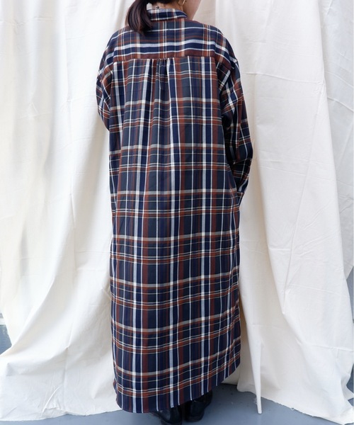 sakishimatokyo（サキシマトーキョー）の「【ZOZO限定】サキシマamp「チェックワンピース」（ワンピース・レディース・ネイビー/カーキ・FREE）」の5枚目の写真