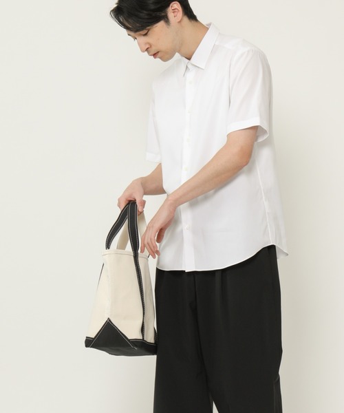 KASHIYAMA（カシヤマ）の「ショートポイントレギュラーショートスリーブ　ロイヤルオックス　カジュアルテイルシャツ（シャツ/ブラウス・メンズ・ホワイト/ネイビー・マルチサイズ）」の2枚目の写真