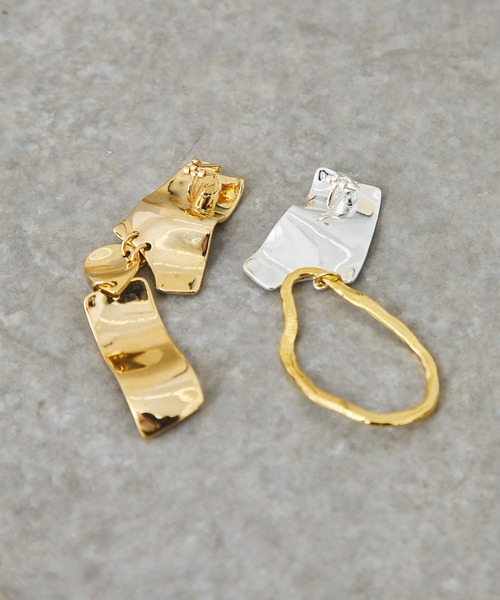 UNITED TOKYO(ユナイテッドトウキョウ)の「カーブサーフェスアシメイヤリング(イヤリング・レディース・マルチ・0)」の4枚目の写真