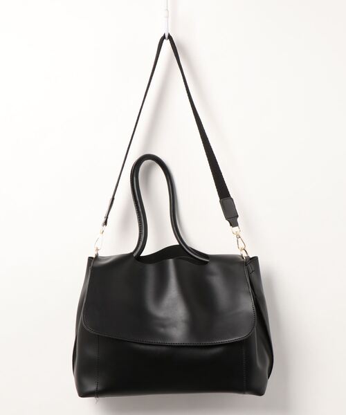 KOBE LETTUCE（コウベレタス）の「取り外しポーチ付きフラップバッグ（ショルダーバッグ・レディース・ブラック/グレイッシュベージュ・FREE）」の13枚目の写真