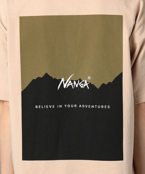 NANGA(ナンガ)の「【NANGA/ナンガ】別注 ロゴTシャツ(Tシャツ/カットソー・メンズ・ベージュ/ホワイト/オリーブ・L/XL/M)」の12枚目の写真