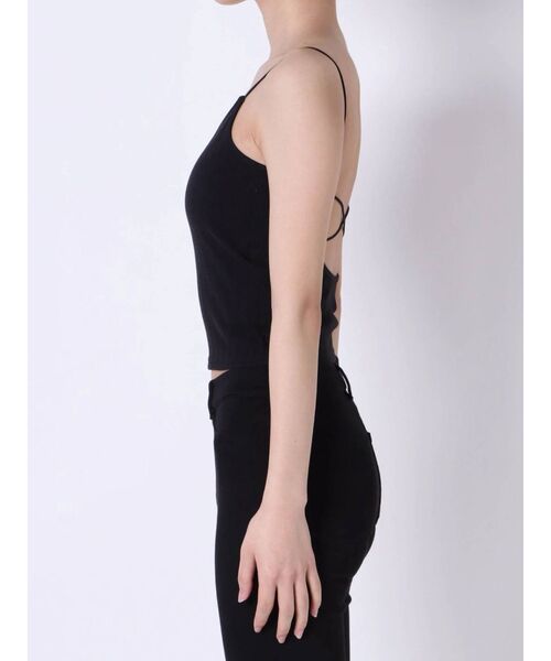 MERCURYDUO(マーキュリーデュオ)の「カップ付バックオープンキャミ(Tシャツ/カットソー・レディース・オフホワイト/ブラック/ベージュ・FREE)」の4枚目の写真