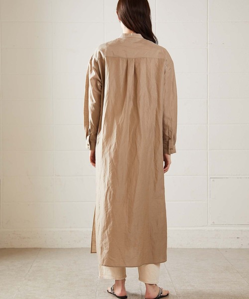 OUVRAGE CLASSE（ウヴラージュクラス）の「ストレートシャツワンピース（シャツワンピース・レディース・ベージュ/ホワイト・FREE）」の10枚目の写真