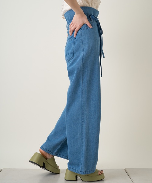 Kastane（カスタネ）の「スーパーハイウエストベアデニムパンツ（デニムパンツ・レディース・サックスブルー/ブラック・1/2）」の9枚目の写真