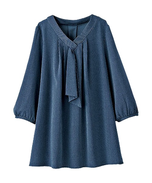 BELLUNA PLUS（ベルーナ）の「ストレッチ素材ボウタイデザインブラウス（シャツ/ブラウス・レディース・ベージュ/ブルー/ネイビー・X-LARGE/LARGE/MEDIUM）」の4枚目の写真
