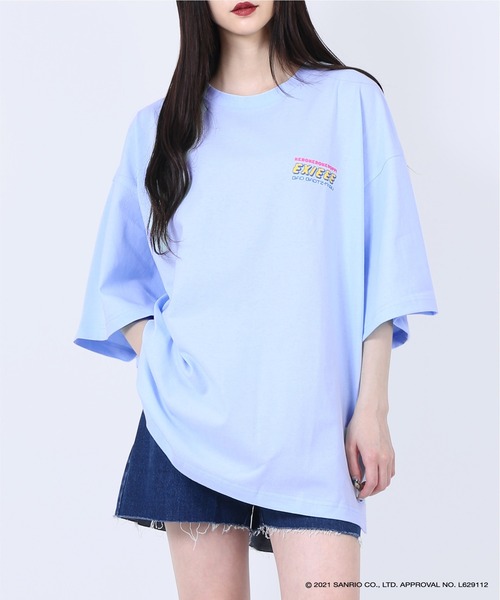 EXIEEE（イグジー）の「サンリオキャラクターズバックプリントT（Tシャツ/カットソー・レディース・サックスブルー/ホワイト/ブラック・LARGE/SMALL/MEDIUM）」の4枚目の写真