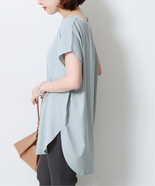 Spick & Span（スピックアンドスパン）の「COOLTOUCHラウンドヘムフレンチT◆（Tシャツ/カットソー・レディース・ホワイト/チャコールグレー/ピンク/ブルー・FREE）」の11枚目の写真