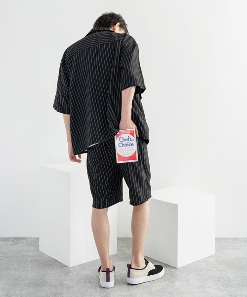 Rocky Monroe(ロッキーモンロー)の「オーバーサイズ ミリタリー ワーク 半袖CPOシャツ / シェフシャツ(シャツ/ブラウス・メンズ・ストライプ/インディゴブルー/ワンウォッシュ/ブラック系/ホワイト系/ブラック系1/グレー系/レオパード・M/L/XL)」の15枚目の写真