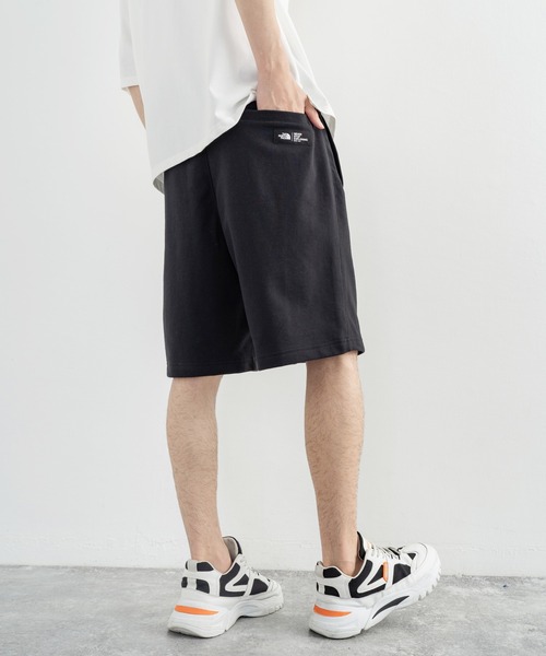 THE NORTH FACE（ザノースフェイス）の「THE NORTH FACE ザ・ノースフェイス TNF ESSENTIAL SHORTS イージー ショートパンツ ワンマイル ルームウェア（スウェットパンツ・メンズ・ブラック/サックスブルー/クリーム・M/L/XL）」の4枚目の写真