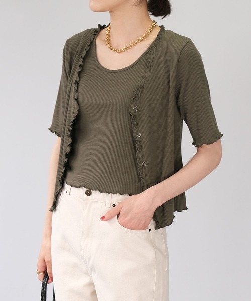 ＡＮＤＪ（アンドジェイ）の「フリルカーディガン&タンクトップ2枚セット（カーディガン/ボレロ・レディース・オフホワイト/カーキ/モカ/ブラック・M）」の4枚目の写真